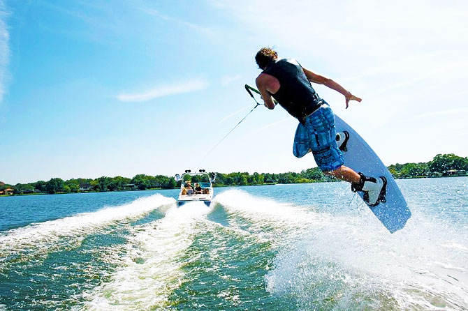 WAKEBOARD SESSION